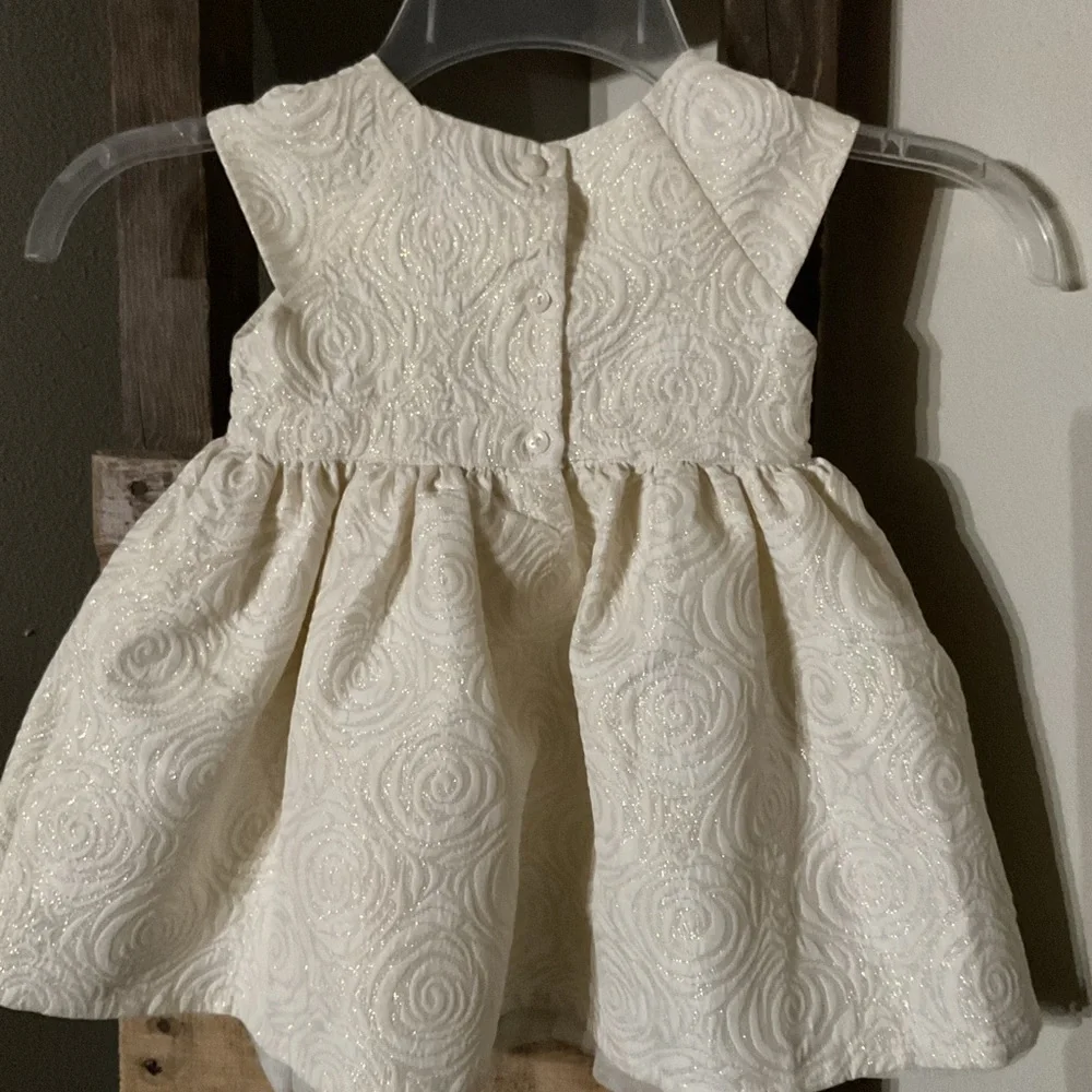 The Children’s Place Elegant Cream Baby Dress with Bow size 12 -18 months